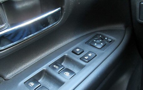 Mitsubishi Outlander III рестайлинг 3, 2016 год, 1 815 000 рублей, 16 фотография