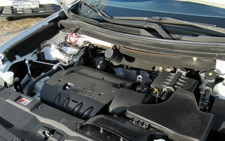 Mitsubishi Outlander III рестайлинг 3, 2016 год, 1 815 000 рублей, 22 фотография