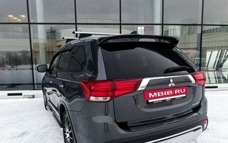 Mitsubishi Outlander III рестайлинг 3, 2019 год, 2 650 000 рублей, 7 фотография