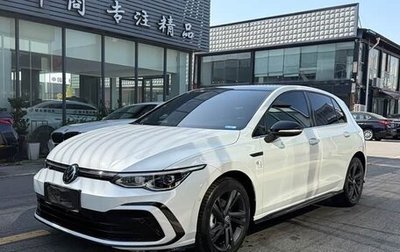 Volkswagen Golf VIII, 2023 год, 1 940 000 рублей, 1 фотография