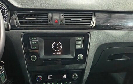 Skoda Rapid I, 2015 год, 1 045 000 рублей, 14 фотография