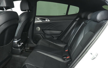 KIA Stinger I, 2022 год, 4 200 000 рублей, 10 фотография