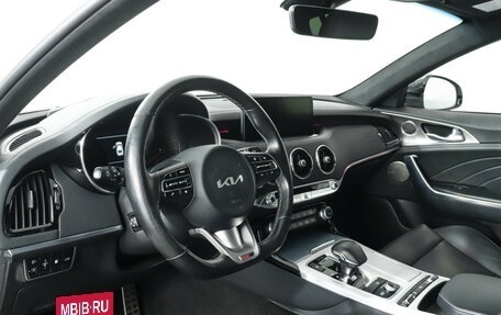 KIA Stinger I, 2022 год, 4 200 000 рублей, 13 фотография