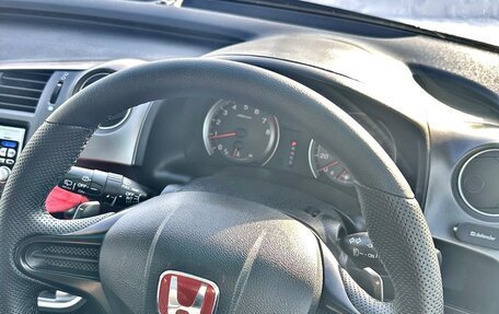 Honda Stream II, 2010 год, 1 395 000 рублей, 15 фотография