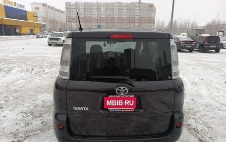 Toyota Sienta I, 2011 год, 965 000 рублей, 9 фотография
