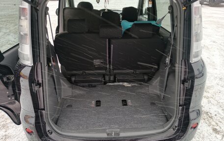 Toyota Sienta I, 2011 год, 965 000 рублей, 14 фотография