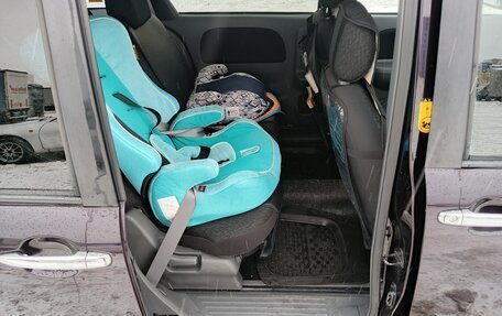 Toyota Sienta I, 2011 год, 965 000 рублей, 21 фотография