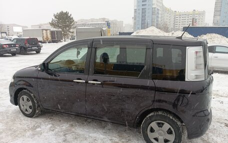 Toyota Sienta I, 2011 год, 965 000 рублей, 11 фотография