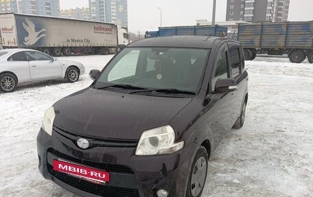 Toyota Sienta I, 2011 год, 965 000 рублей, 13 фотография