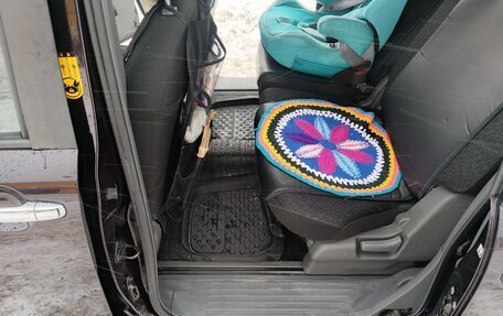 Toyota Sienta I, 2011 год, 965 000 рублей, 26 фотография