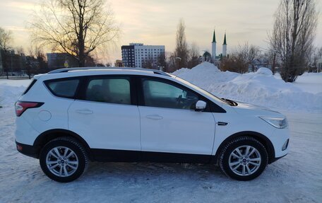 Ford Kuga III, 2019 год, 2 400 000 рублей, 3 фотография