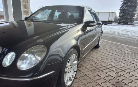 Mercedes-Benz E-Класс, 2005 год, 1 200 000 рублей, 3 фотография