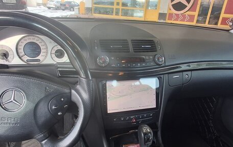 Mercedes-Benz E-Класс, 2005 год, 1 200 000 рублей, 19 фотография