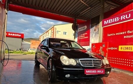 Mercedes-Benz C-Класс, 2005 год, 800 000 рублей, 5 фотография