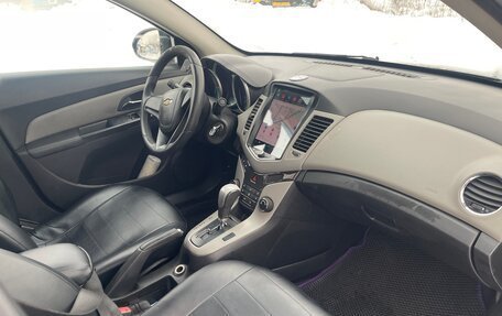 Chevrolet Cruze II, 2011 год, 345 000 рублей, 6 фотография
