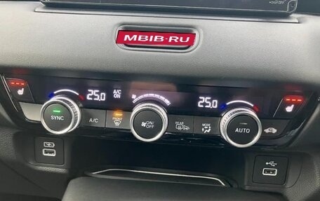 Honda Vezel, 2022 год, 2 100 000 рублей, 7 фотография