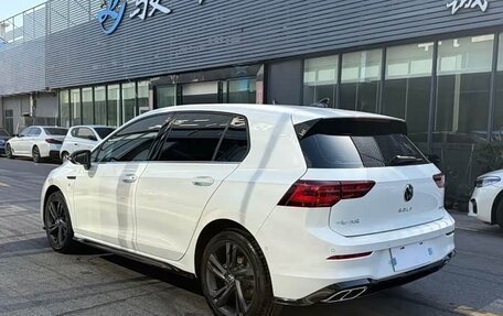 Volkswagen Golf VIII, 2023 год, 1 940 000 рублей, 4 фотография