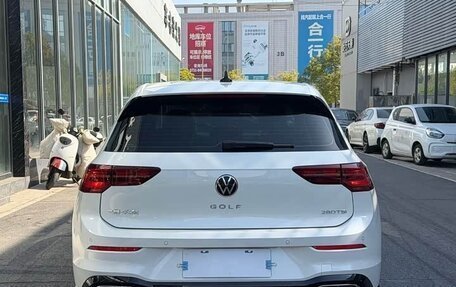 Volkswagen Golf VIII, 2023 год, 1 940 000 рублей, 5 фотография