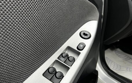 Hyundai Solaris II рестайлинг, 2012 год, 770 000 рублей, 21 фотография