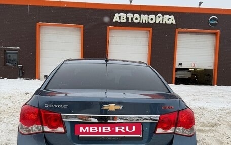 Chevrolet Cruze II, 2013 год, 700 000 рублей, 3 фотография