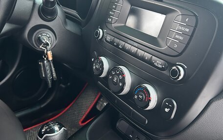 KIA Soul II рестайлинг, 2014 год, 895 000 рублей, 11 фотография