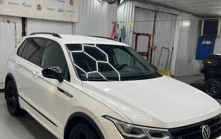 Volkswagen Tiguan II, 2021 год, 4 170 000 рублей, 5 фотография