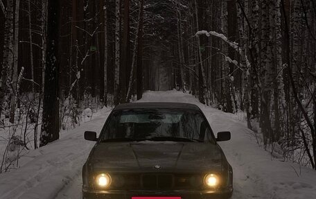 BMW 5 серия, 1989 год, 440 000 рублей, 2 фотография