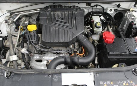 Renault Logan II, 2019 год, 1 150 000 рублей, 14 фотография