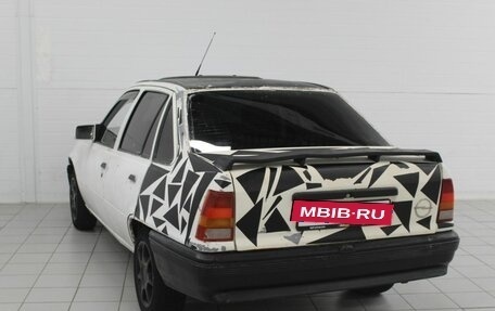 Opel Kadett E рестайлинг, 1987 год, 120 000 рублей, 9 фотография