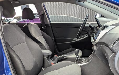 Hyundai Solaris II рестайлинг, 2013 год, 750 000 рублей, 23 фотография