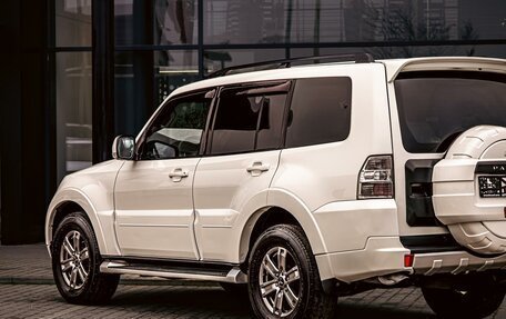 Mitsubishi Pajero IV, 2014 год, 2 215 000 рублей, 8 фотография