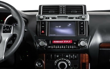 Toyota Land Cruiser Prado 150 рестайлинг 2, 2016 год, 3 990 000 рублей, 14 фотография