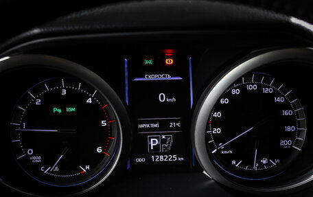 Toyota Land Cruiser Prado 150 рестайлинг 2, 2016 год, 3 990 000 рублей, 16 фотография