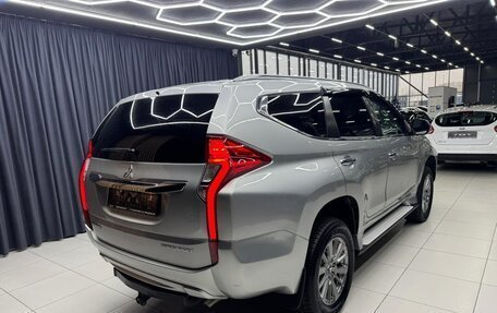 Mitsubishi Pajero Sport III рестайлинг, 2017 год, 2 550 000 рублей, 6 фотография