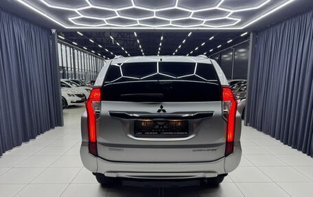 Mitsubishi Pajero Sport III рестайлинг, 2017 год, 2 550 000 рублей, 7 фотография