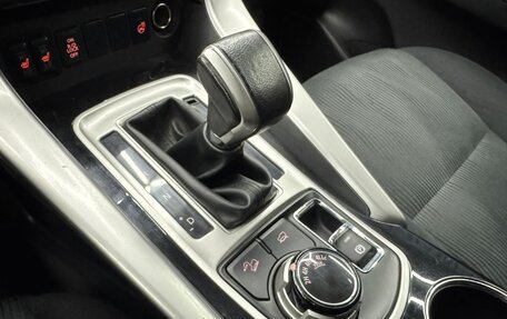 Mitsubishi Pajero Sport III рестайлинг, 2017 год, 2 550 000 рублей, 20 фотография