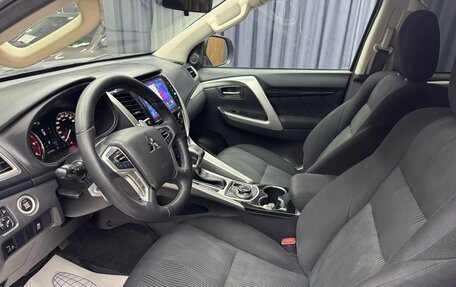 Mitsubishi Pajero Sport III рестайлинг, 2017 год, 2 550 000 рублей, 30 фотография