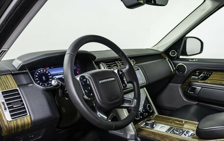 Land Rover Range Rover IV рестайлинг, 2018 год, 5 300 000 рублей, 11 фотография