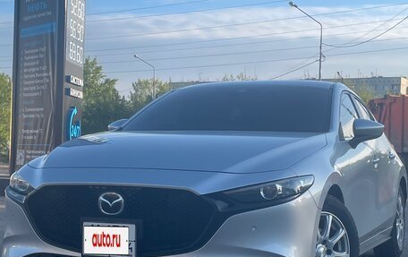 Mazda 3, 2019 год, 1 500 000 рублей, 2 фотография
