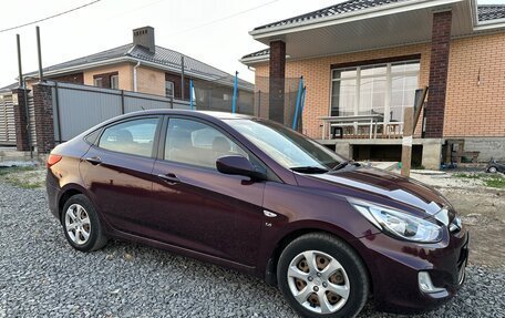 Hyundai Solaris II рестайлинг, 2011 год, 950 000 рублей, 2 фотография