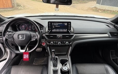 Honda Accord IX рестайлинг, 2018 год, 2 100 000 рублей, 13 фотография