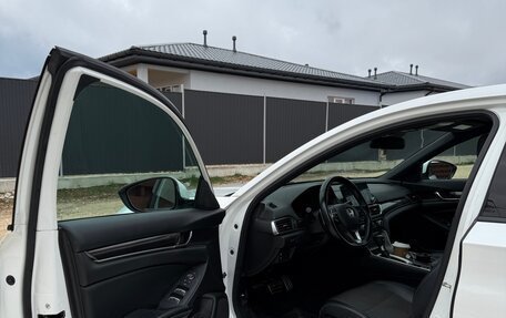 Honda Accord IX рестайлинг, 2018 год, 2 100 000 рублей, 18 фотография