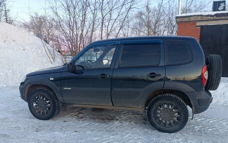 Chevrolet Niva I рестайлинг, 2014 год, 540 000 рублей, 3 фотография