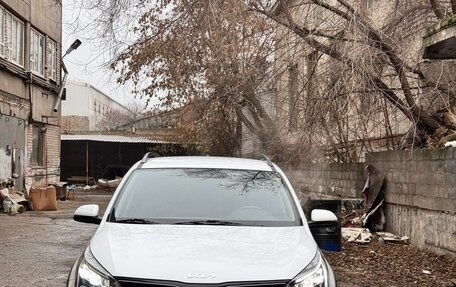 KIA Rio IV, 2021 год, 1 880 000 рублей, 2 фотография