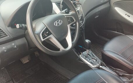 Hyundai Solaris II рестайлинг, 2014 год, 980 000 рублей, 5 фотография