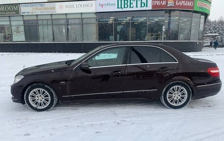 Mercedes-Benz E-Класс, 2009 год, 1 500 000 рублей, 3 фотография