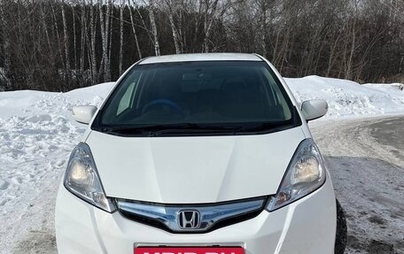 Honda Fit III, 2013 год, 830 000 рублей, 5 фотография