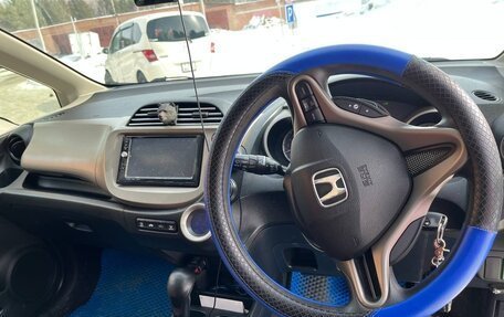 Honda Fit III, 2013 год, 830 000 рублей, 11 фотография