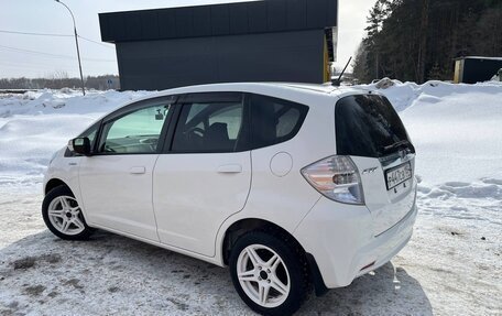 Honda Fit III, 2013 год, 830 000 рублей, 9 фотография