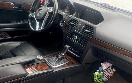 Mercedes-Benz E-Класс, 2011 год, 1 700 000 рублей, 4 фотография